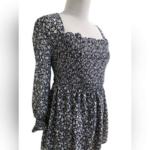 Torrid Babydoll Chiffon Smocked Top – Size 0 - Picture 3 of 4